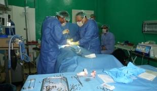Prise en charge de patients après le bombardement d'Azaz  janvier 2013 MSF