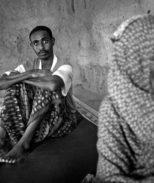 En situation extrême, chacun est soumis à des sentiments exacerbés d’anxiété ou de tristesse. Dadaab, Kenya, 2011.