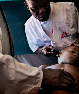 Centre de santé, Konna, Mali. Mars 2013 © Paolo Marchetti