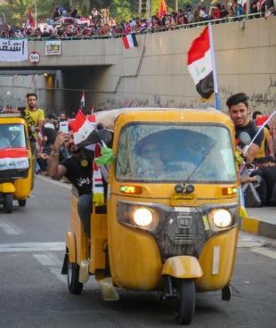 Tuktuks, the ambulances of the nation irak protestors irak protestors
