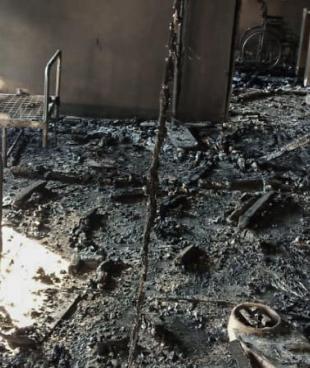 Vue de l'hôpital général de référence de Boga, dans la province de l'Ituri, en République démocratique du Congo, après l'attaque du 7 juin 2021.