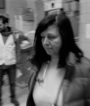 L'équipe MSF à Hostomel travaille aux côtés de professionnels de la santé ukrainiens comme le Dr Olena Yuzvak, qui a continué à fournir des soins médicaux lorsque la ville faisait face à de violents combats.