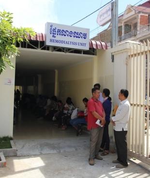 En septembre 2016 MSF a ouvert un programme dédié aux patients atteints d’hépatite C à Phnom Penh dans les locaux de l’hôpital Preah Kossamak. Pour la première fois un projet permet aux personnes les plus vulnérables d’être dépistées et d