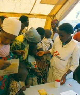Vingt ans après le génocide au Rwanda Médecins Sans Frontières (MSF) publie pour la première fois le détail de ses débats internes sur le site speakingout.msf.org.