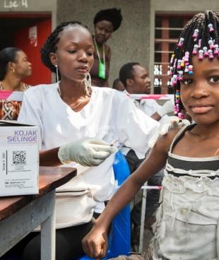 Vaccination contre la fièvre jaune à Kinshasa en août 2016.