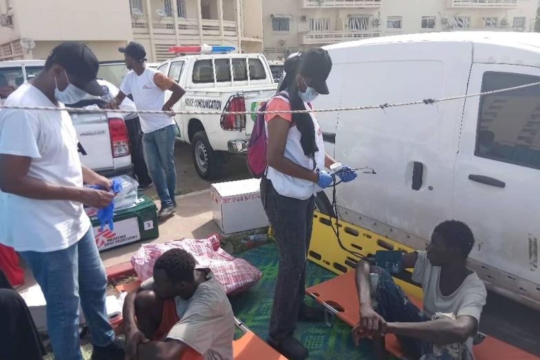 Distressed migrants disembark in Rosso and Dakar