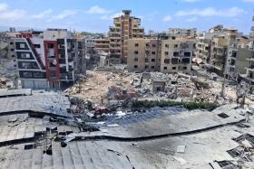Vue des dégâts causés à l'hôpital Jabal Amel à la suite d'une frappe israélienne perpétrée le 1er juin à Sour (Tyr), dans le sud du Liban.
