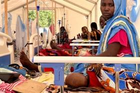 Centre de nutrition intensive dans l'hôpital d'Adré au Tchad