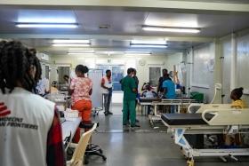 Le 1er juin, MSF a décidé de rouvrir le service des urgences de son hôpital à Cité du Soleil, ainsi que l'unité chargée de prendre en charge les victimes de violences sexuelles.