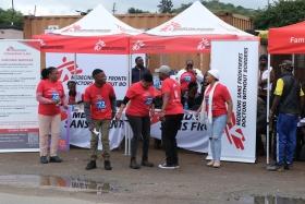 Lancement de la campagne de sensibilisation aux violences sexuelles, visant à mettre en avant l’accompagnement médical complet proposé aux victimes à la clinique Sitsandziwe (MSF).