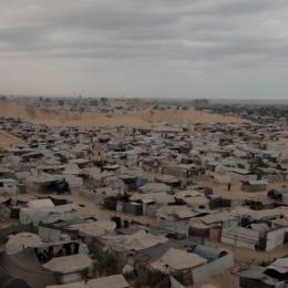 Atteinte à la dignité et conditions de vie indignes.