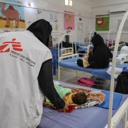 Yémen : Plus de 35 000 enfants souffrant de malnutrition ont été traités dans des structures soutenues par MSF entre 2022 et 2024