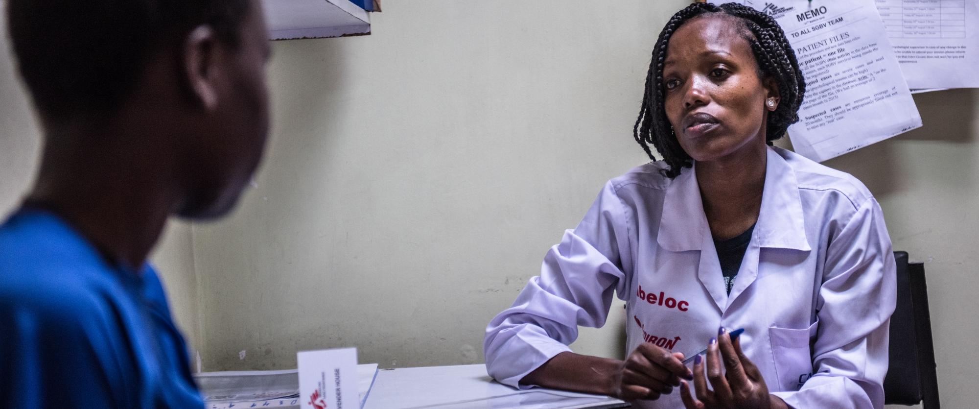 Depuis 2008, MSF propose une prise en charge aux victimes de violence sexuelle et sexiste, à Nairobi, au Kenya.