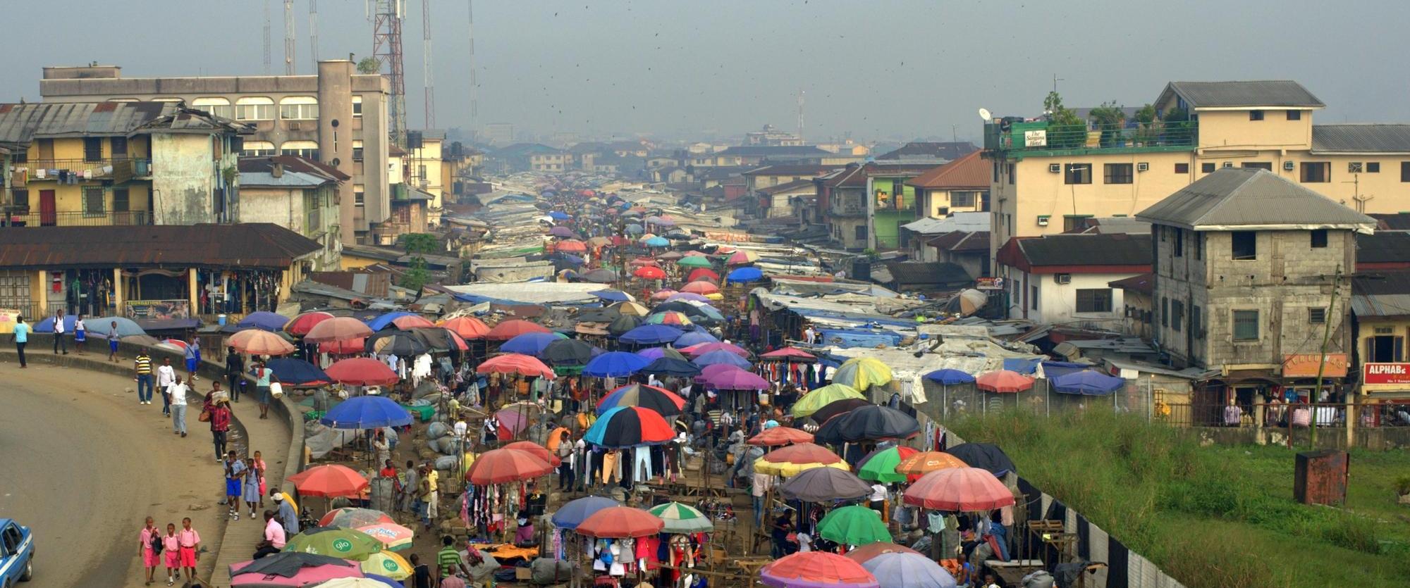 Le marché de Port Harcourt, Nigéria. Décembre 2011.