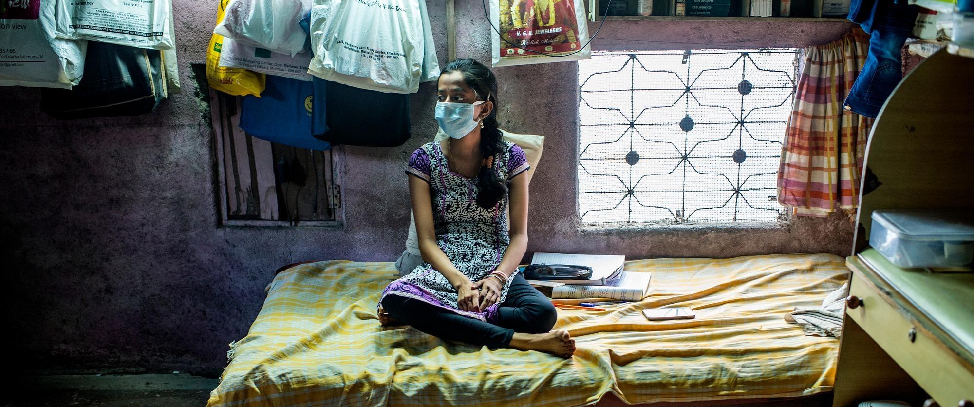 Une patiente souffrant de tuberculose ultrarésistante, dans la région d'Ambedkar Nagar à Mumbai.