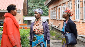 Du Malawi au Kenya, le voyage de deux femmes pour survivre au cancer du col de l’utérus