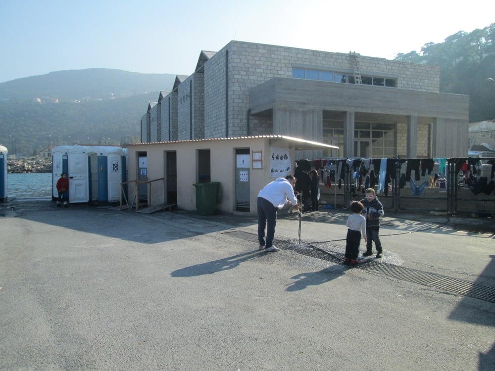 Camp de transit au port de Samos