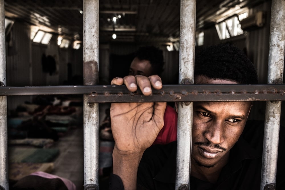 Un Erythréen dans un centre de détention en Libye, en avril 2014 © Daniel Etter/Redux 